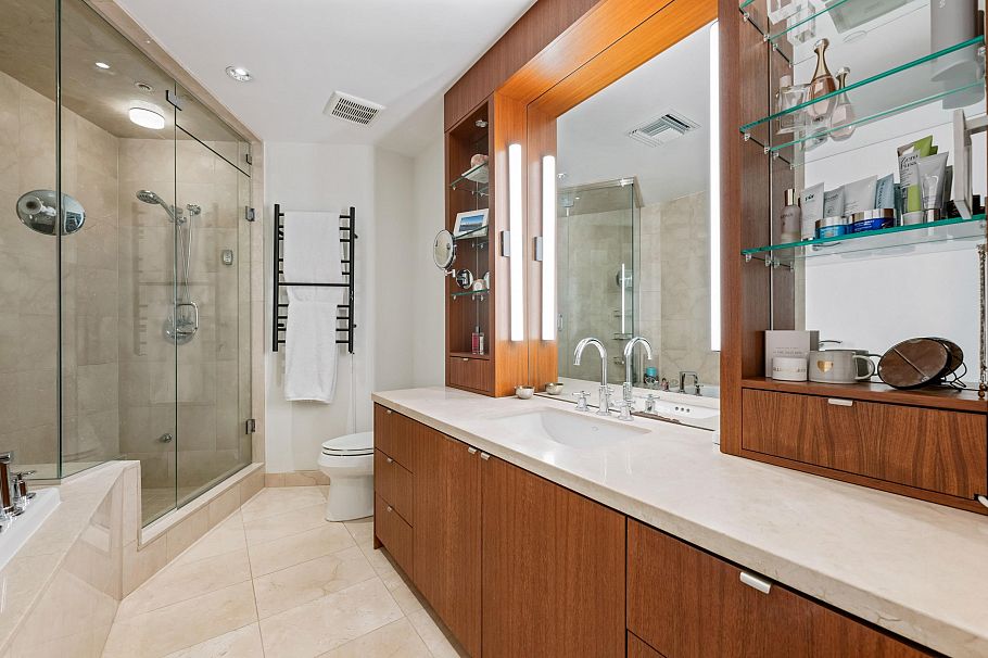 203 628 Kinghorne Mews Vancouver, BC - 17