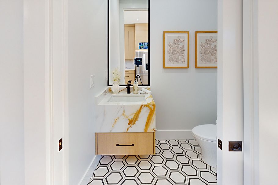 2825 Dundas Street Vancouver, BC - 6