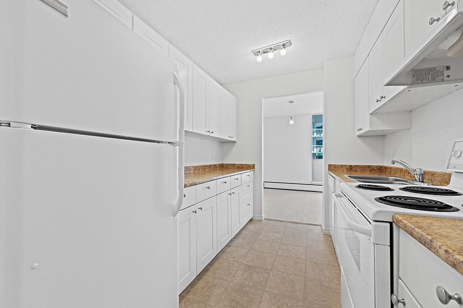 208 2024 Fullerton Avenue North Vancouver, BC - 16