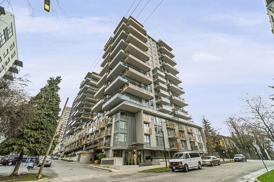 505 1180 Broughton Street Vancouver, BC - 2