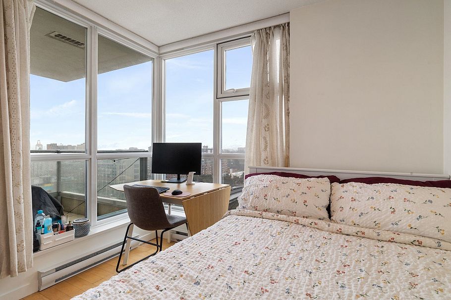 1702 125 Milross Avenue Vancouver, BC - 17