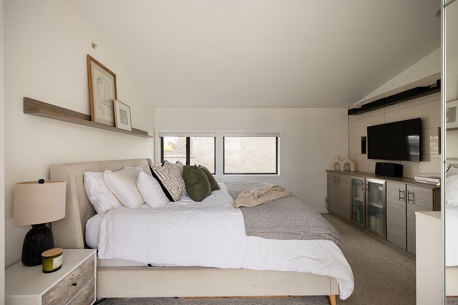 396 E 15th Avenue Vancouver, BC - 16