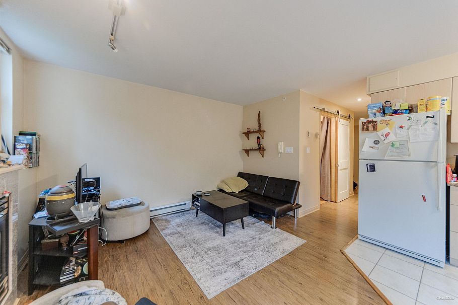 101 1099 W 71st Avenue Vancouver, BC - 3