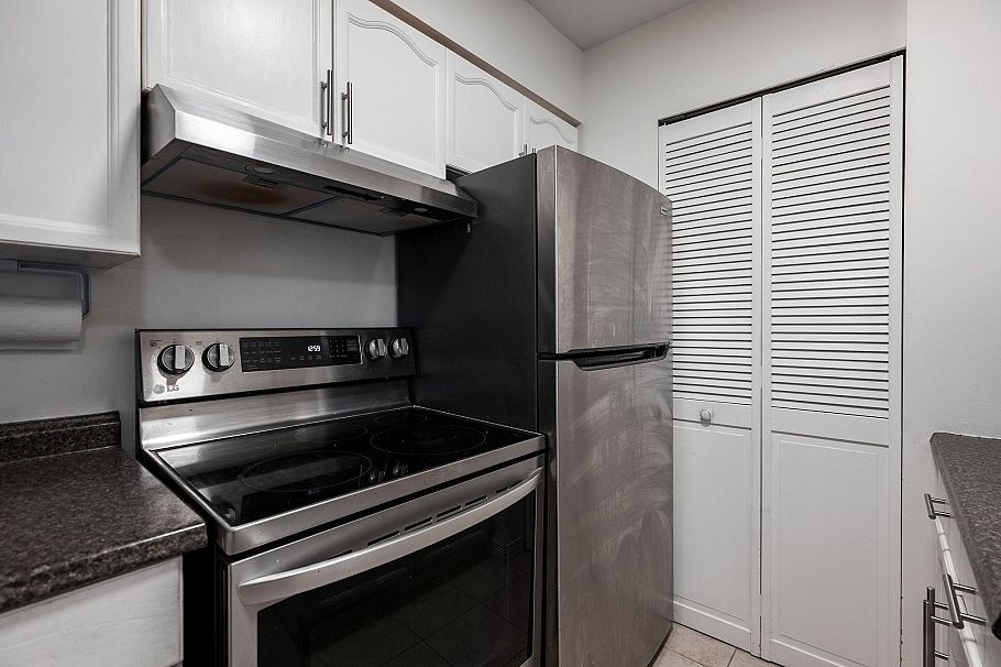 503 1833 Frances Street Vancouver, BC - 15