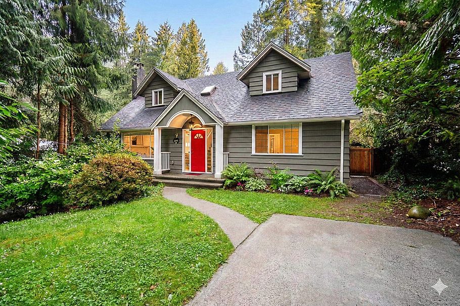 2266 Swinburne Avenue North Vancouver, BC - 4