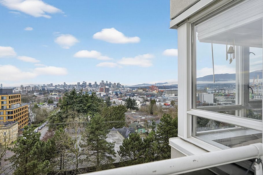 803 1833 Frances Street Vancouver, BC - 27