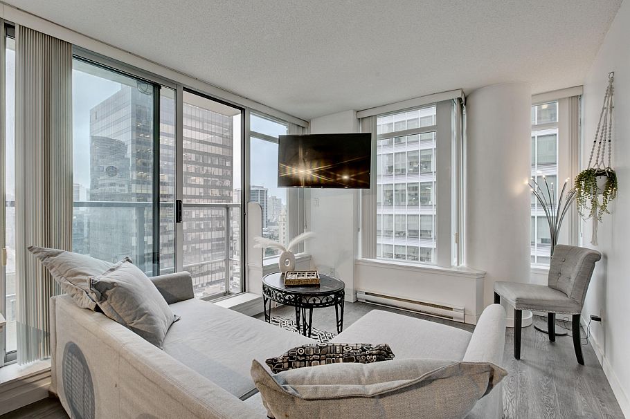 1505 610 Granville Street Vancouver, BC - 1