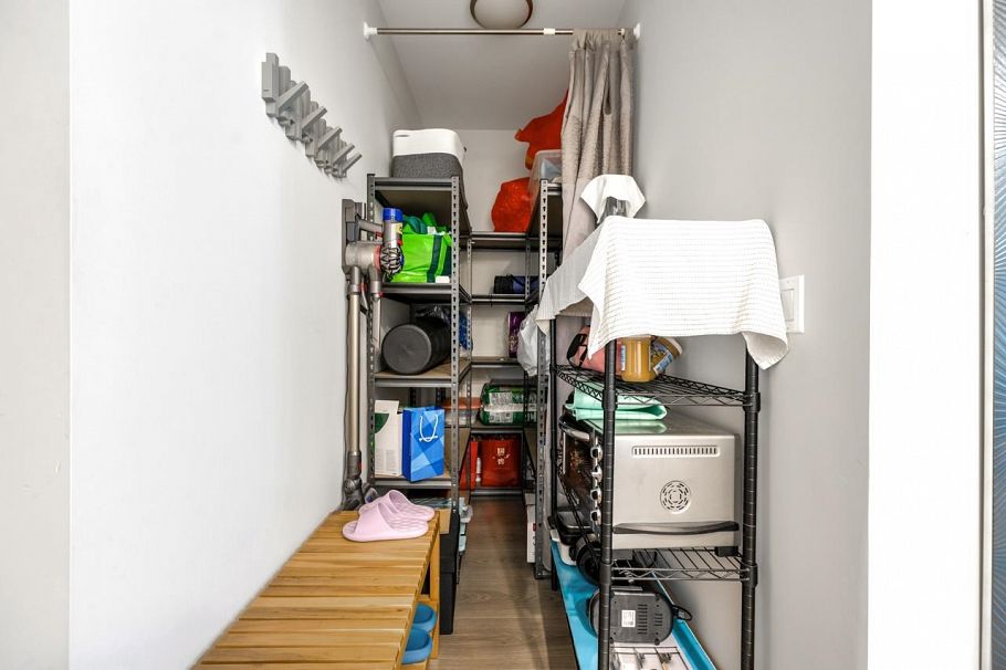 919 8699 Hazelbridge Way Richmond, BC - 12