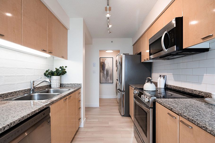 2806 1288 W Georgia Street Vancouver, BC - 16