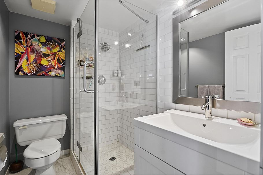 803 1833 Frances Street Vancouver, BC - 35