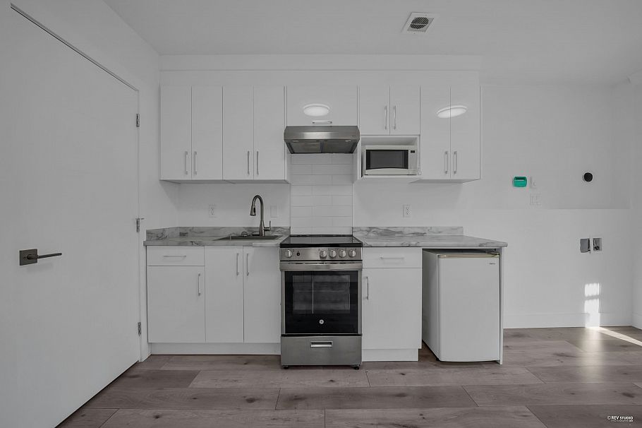 5140 Slocan Street Vancouver, BC - 24