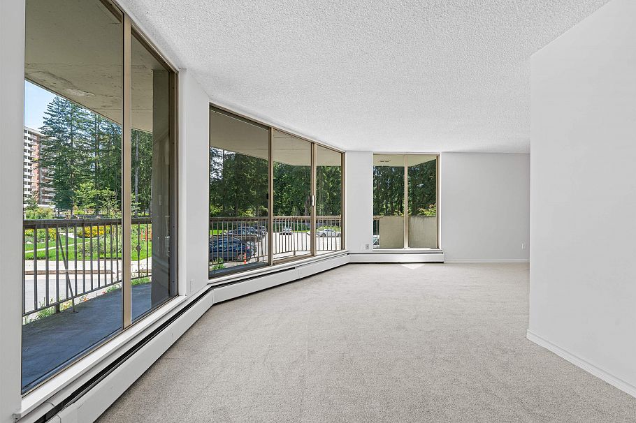 208 2024 Fullerton Avenue North Vancouver, BC - 2