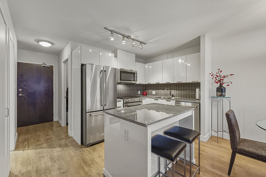 1102 151 W 2nd Street North Vancouver, BC - 5