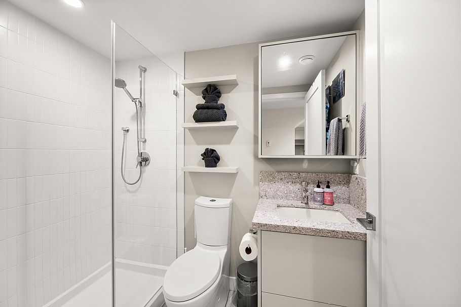 1452 E 20th Avenue Vancouver, BC - 19