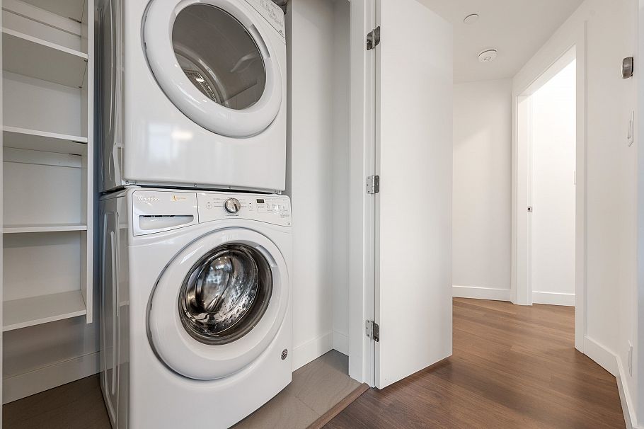 808 3557 Sawmill Crescent Vancouver, BC - 25