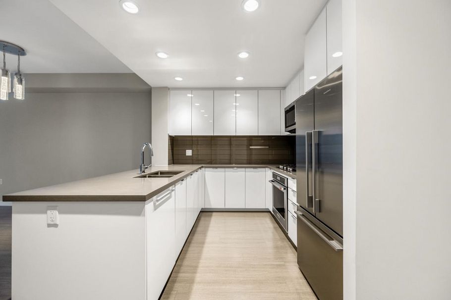 303 255 W 1st Street North Vancouver, BC - 10