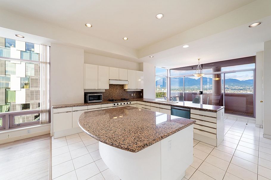 PH1 1500 Alberni Street Vancouver, BC - 5