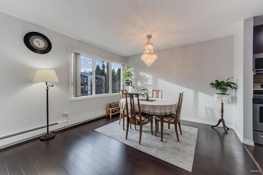 208 156 W 21st Street North Vancouver, BC - 10