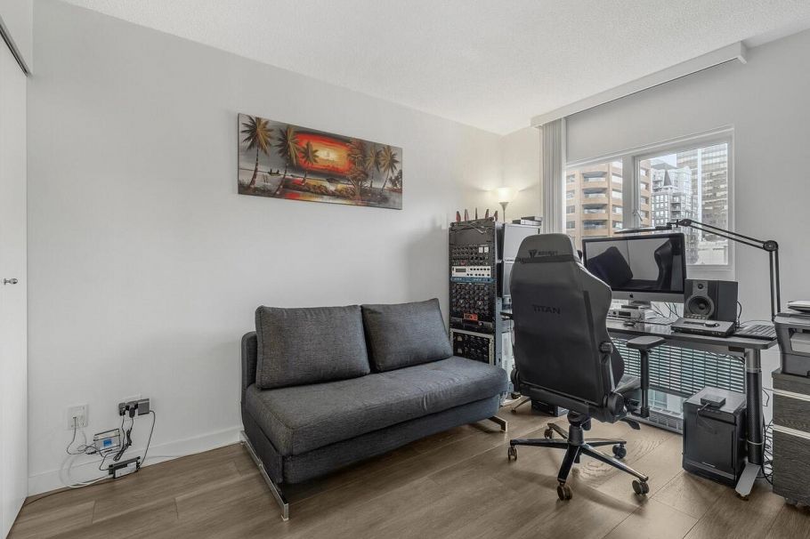 1007 1188 Howe Street Vancouver, BC - 17