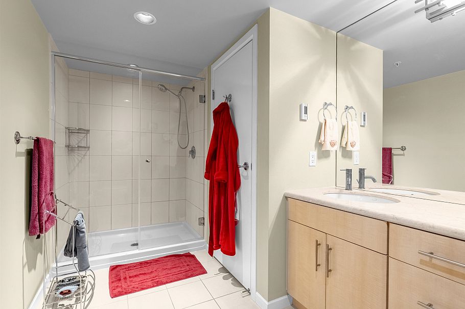 104 3750 Edgemont Boulevard North Vancouver, BC - 20