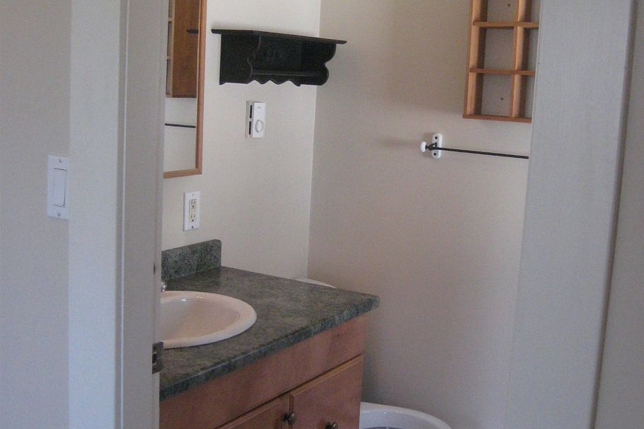 2822 Victoria Drive Vancouver, BC - 8