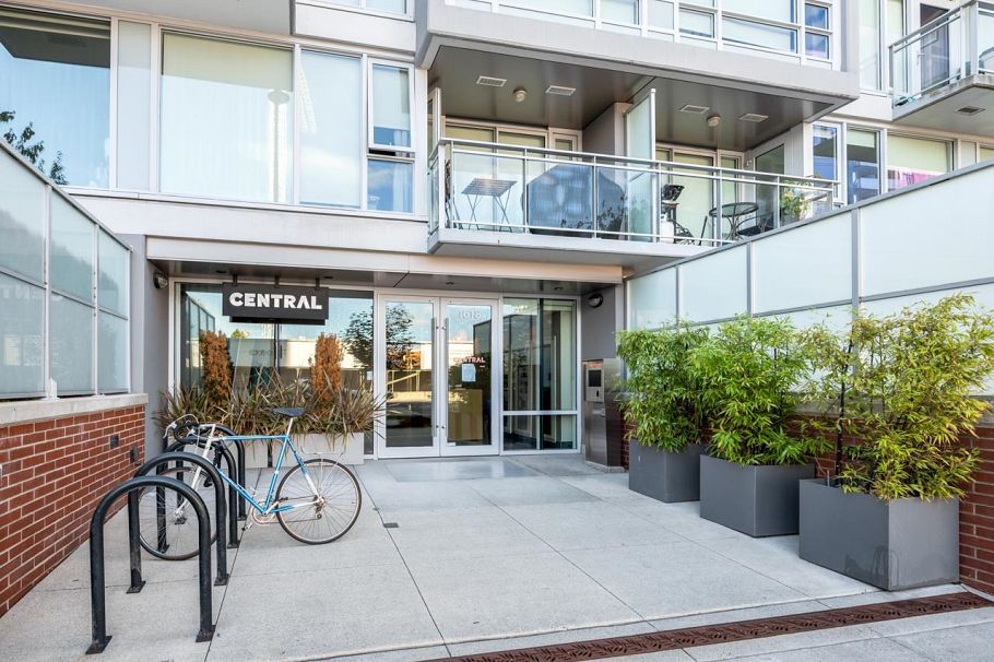 2101 1618 Quebec Street Vancouver, BC - 3