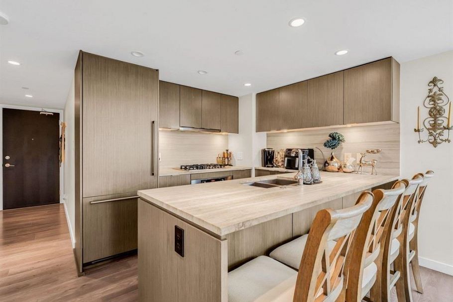 602 112 E 13th Street North Vancouver, BC - 5