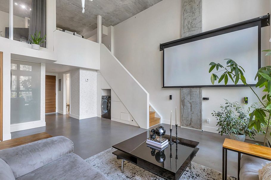 313 1238 Seymour Street Vancouver, BC - 2