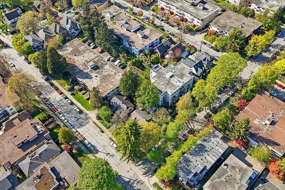 95 E 15th Avenue Vancouver, BC - 35