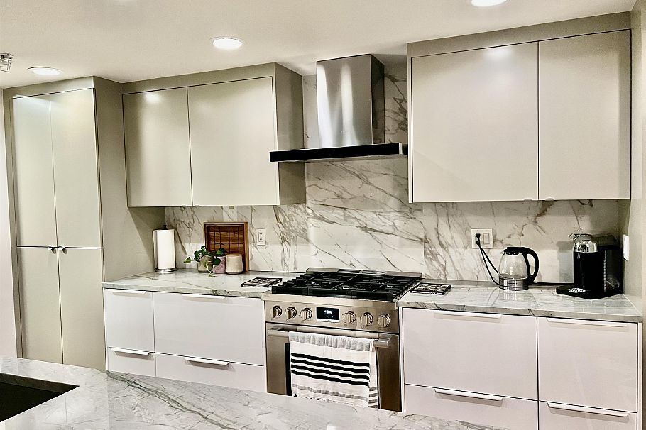 2706 1033 Marinaside Crescent Vancouver, BC - 6