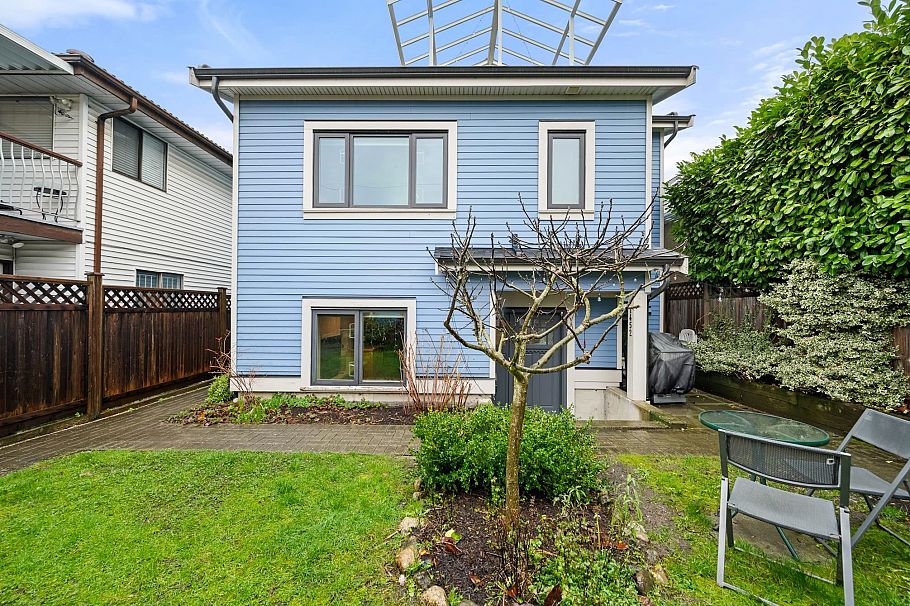1452 E 20th Avenue Vancouver, BC - 22
