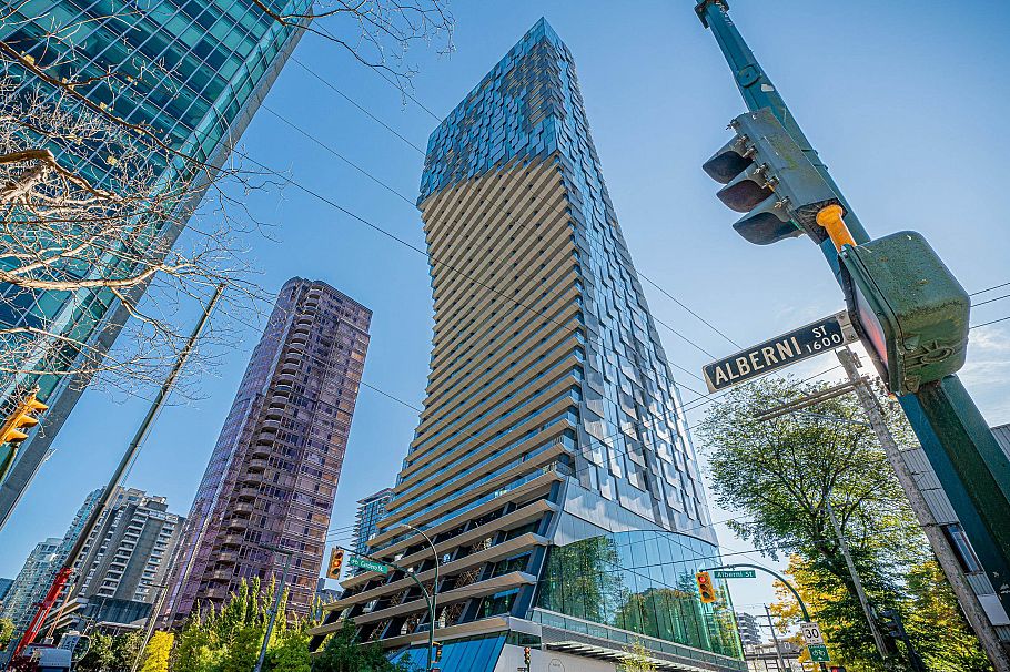 1203 1568 Alberni Street Vancouver, BC - 37