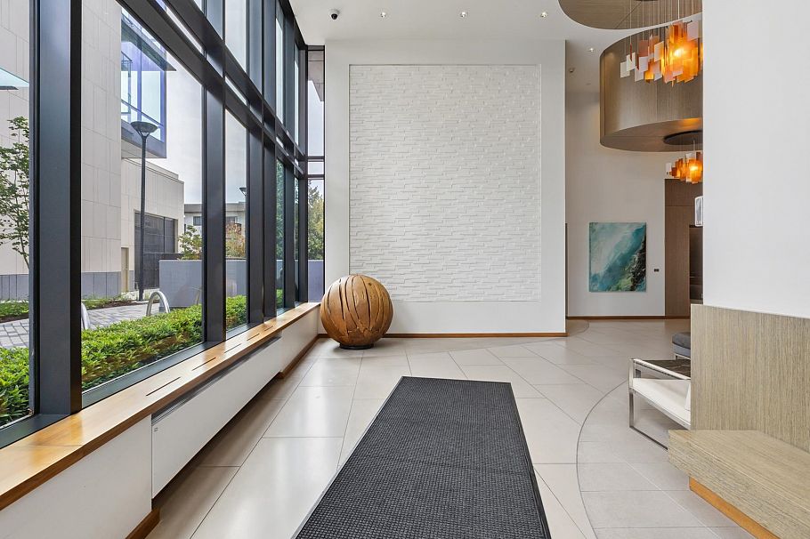 505 111 E 13th Street North Vancouver, BC - 32