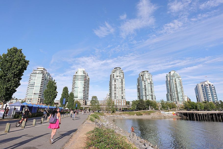 1702 125 Milross Avenue Vancouver, BC - 32