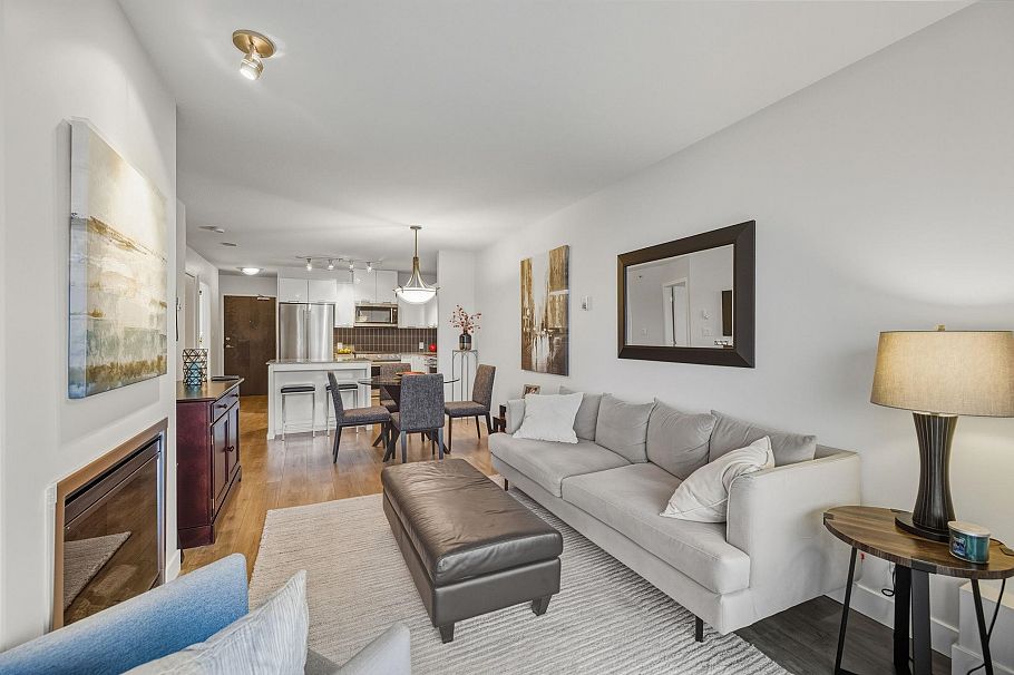 1102 151 W 2nd Street North Vancouver, BC - 13