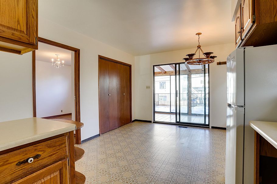 2579 E Pender Street Vancouver, BC - 21