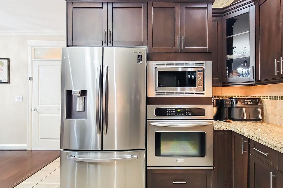 203 E 18th Street North Vancouver, BC - 7