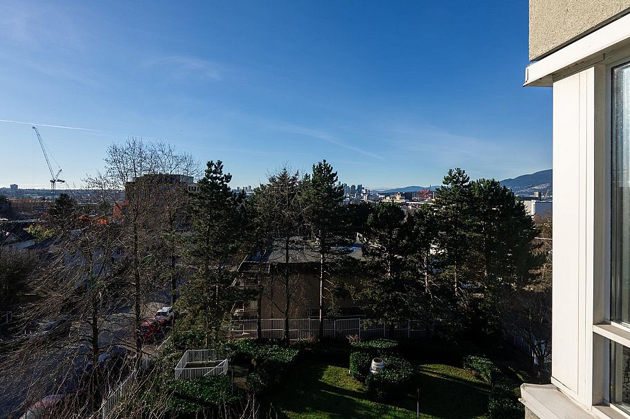 503 1833 Frances Street Vancouver, BC - 28