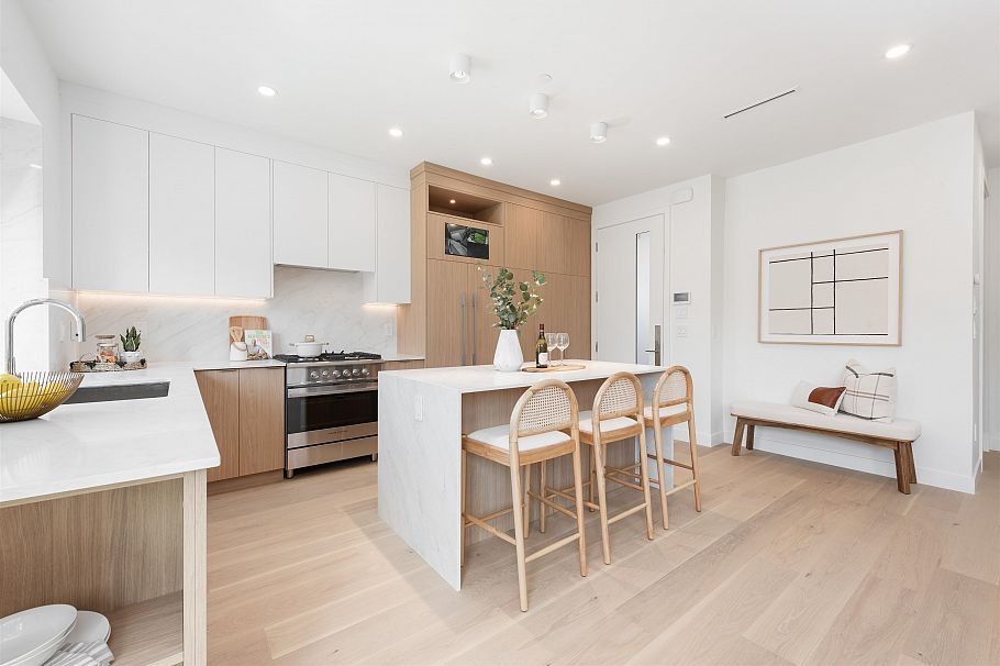 2 2750 W 19th Avenue Vancouver, BC - 6