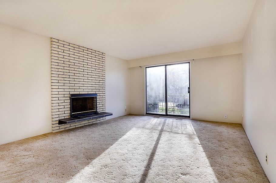 2579 E Pender Street Vancouver, BC - 5