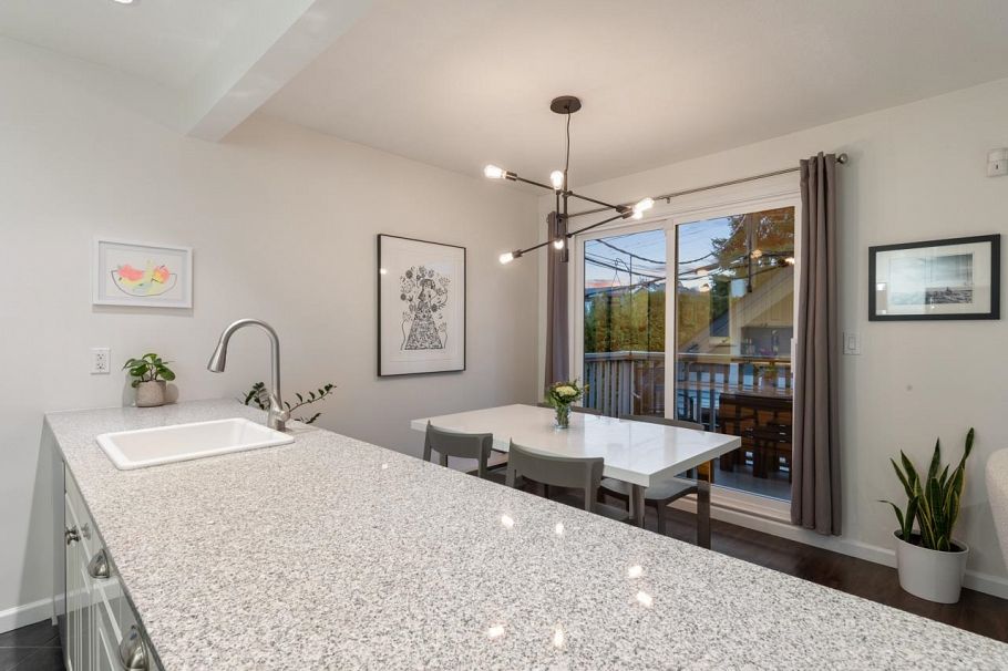 103 W 15th Avenue Vancouver, BC - 8