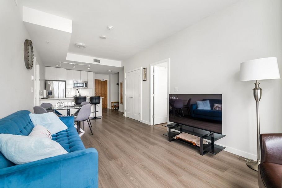 919 8699 Hazelbridge Way Richmond, BC - 4