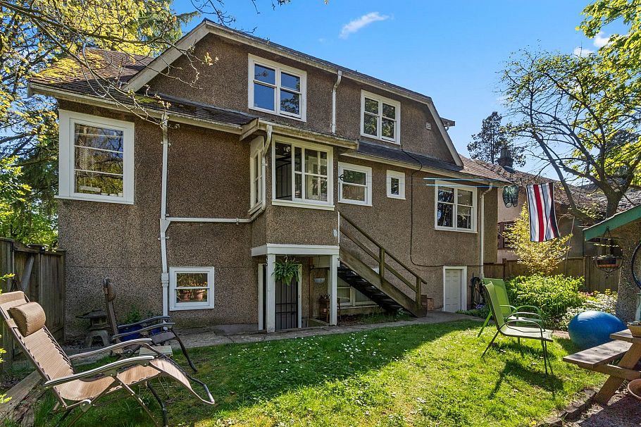 95 E 15th Avenue Vancouver, BC - 27