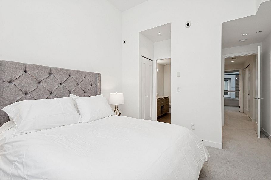 21 856 Orwell Street North Vancouver, BC - 19