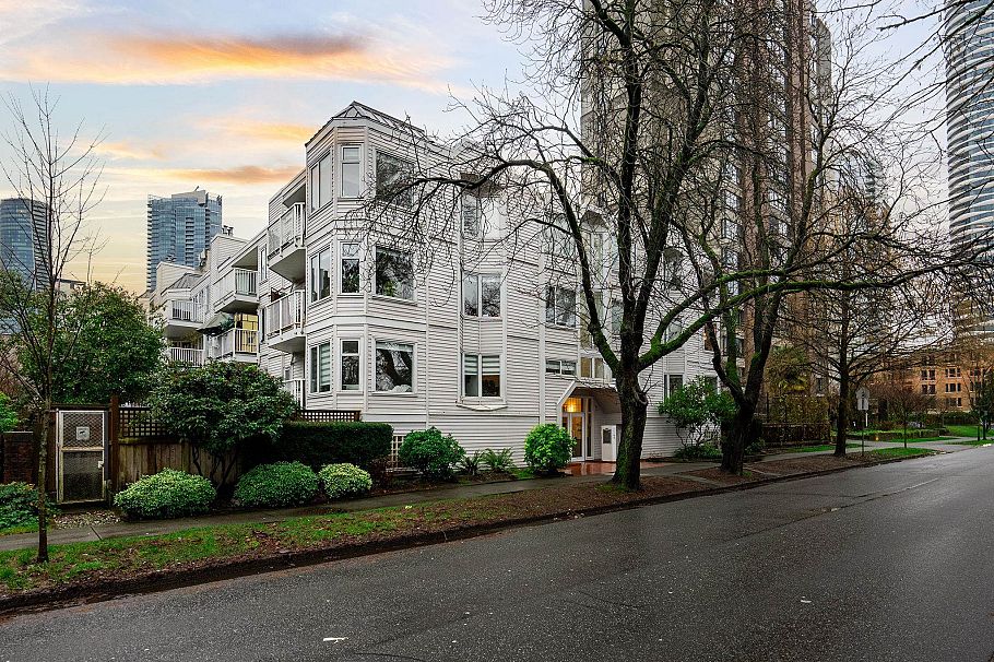 403 1147 Nelson Street Vancouver, BC - 29