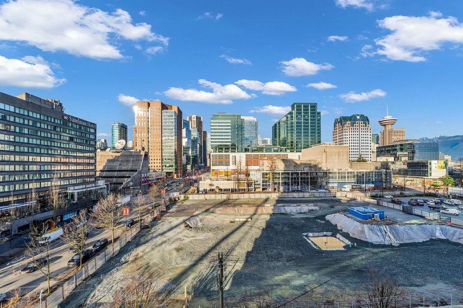 909 161 W Georgia Street Vancouver, BC - 21