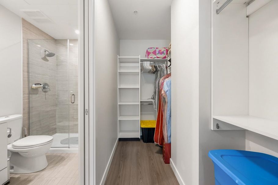 919 8699 Hazelbridge Way Richmond, BC - 9