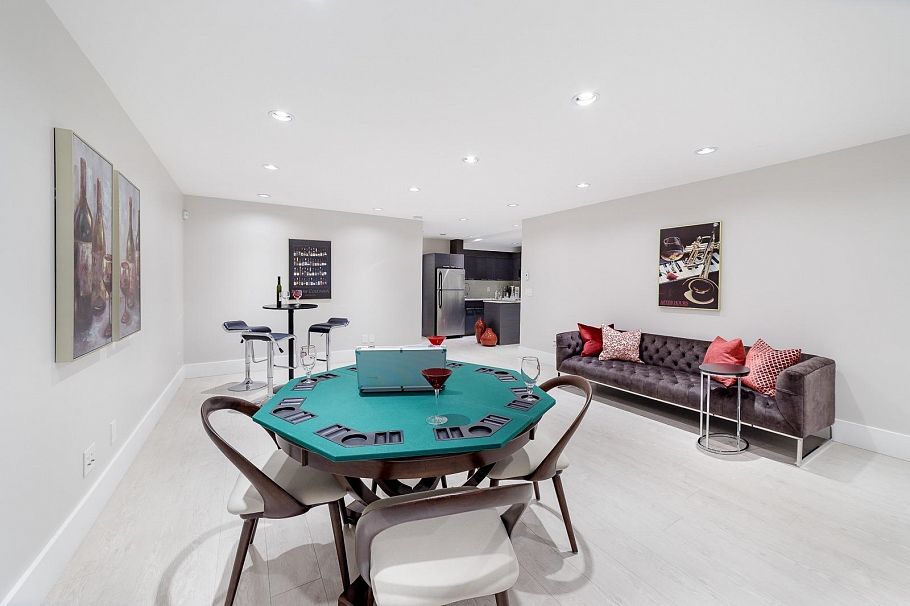 517 Granada Crescent North Vancouver, BC - 27