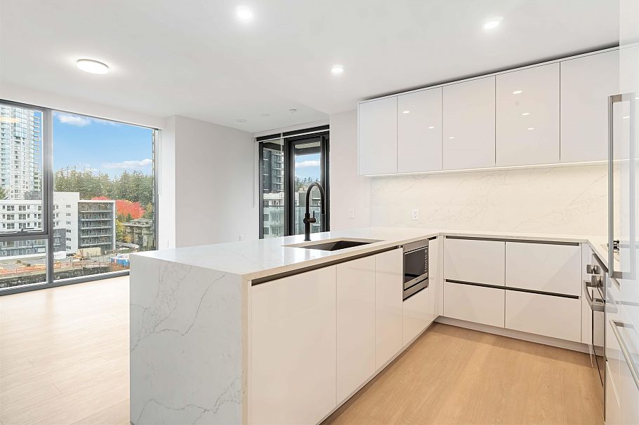 404 5987 Wilson Avenue Burnaby, BC - 5