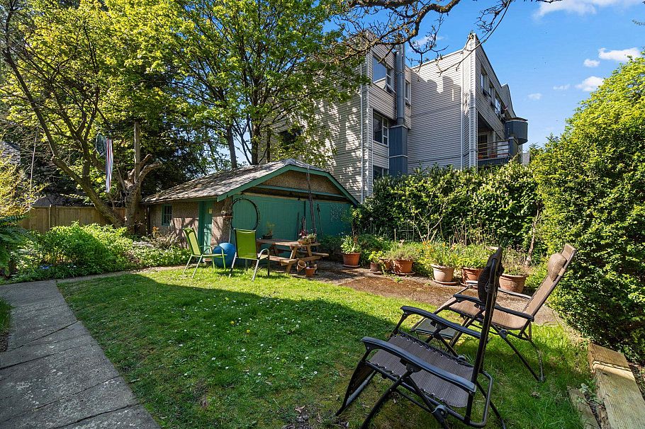 95 E 15th Avenue Vancouver, BC - 25